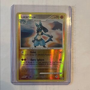 2007 Holographic Lucario Pokémon Card # 6/130